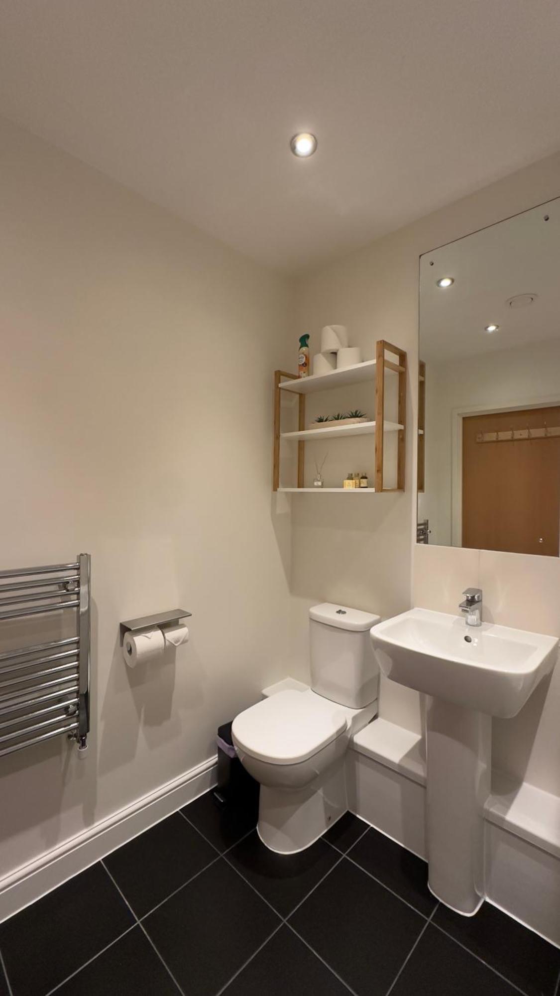 2 Bed Near Brent Cross Апартаменты